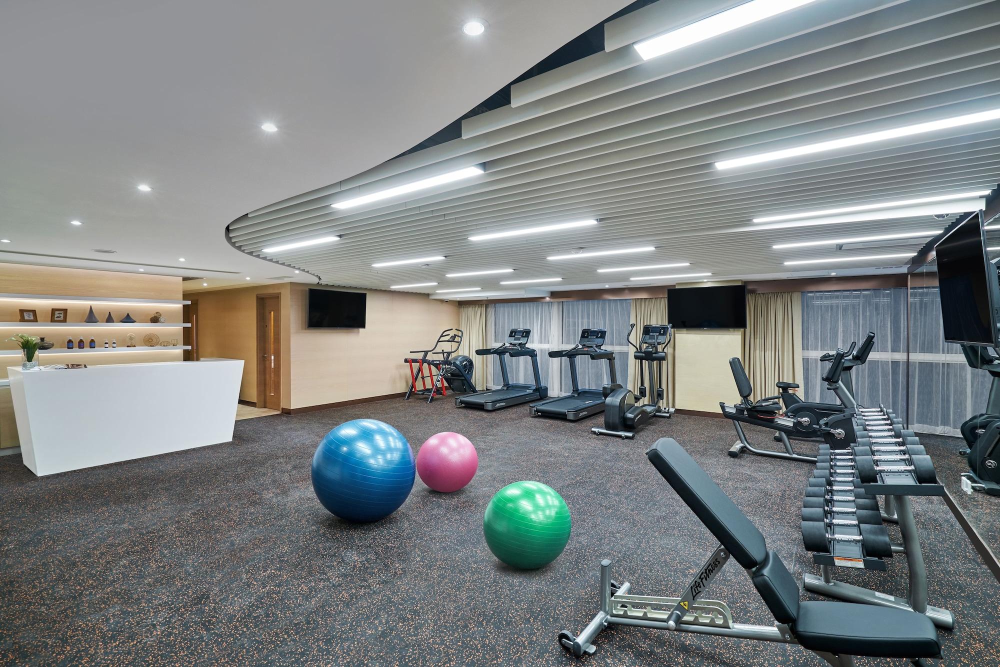 Gimnasio Hotel COZi ·Resort