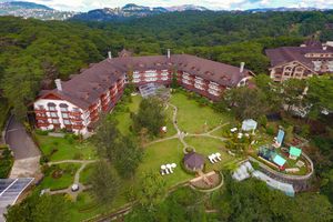 Alojamiento - The Manor at Camp John Hay