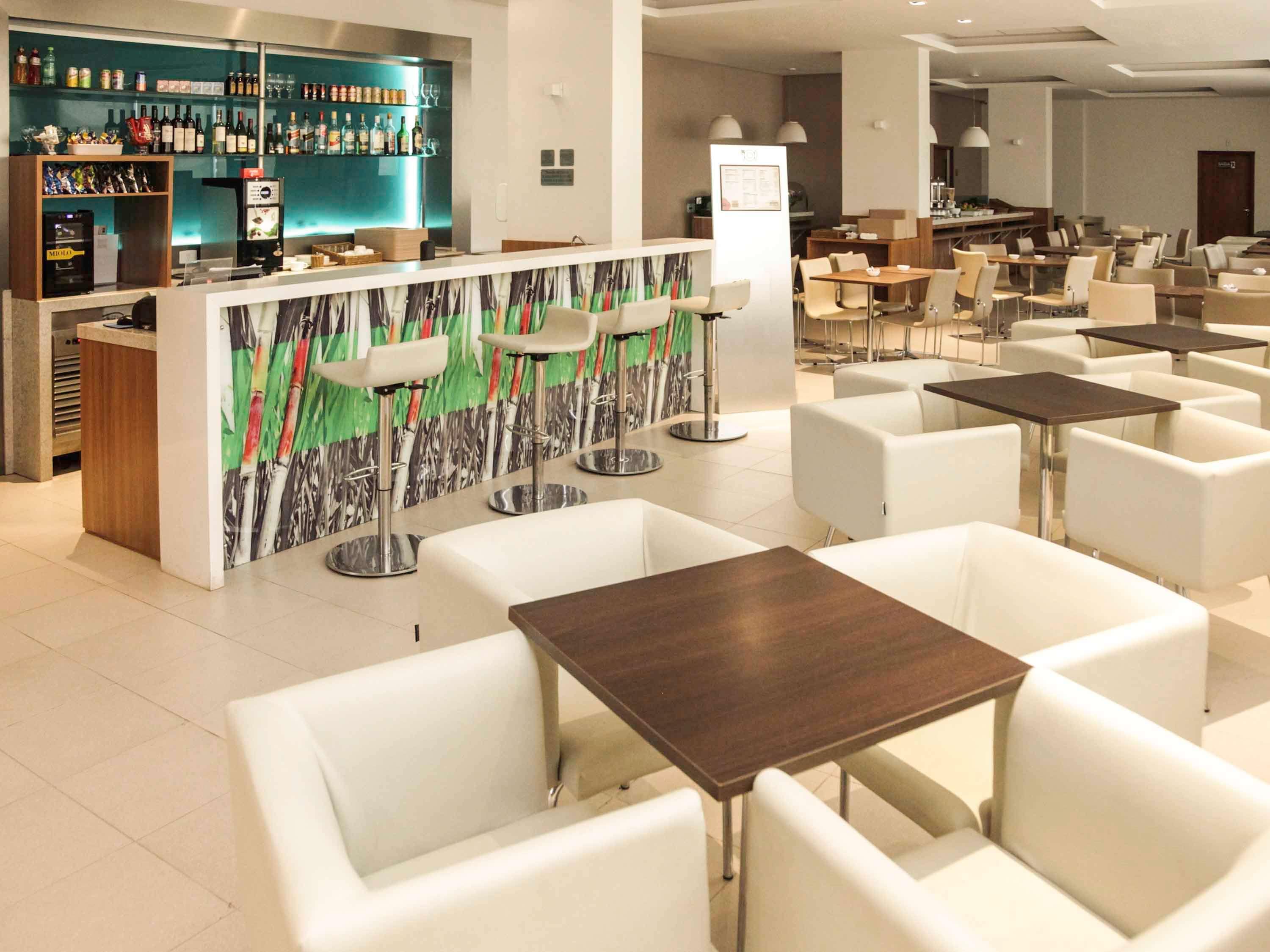 Vista Lobby ibis Sertaozinho