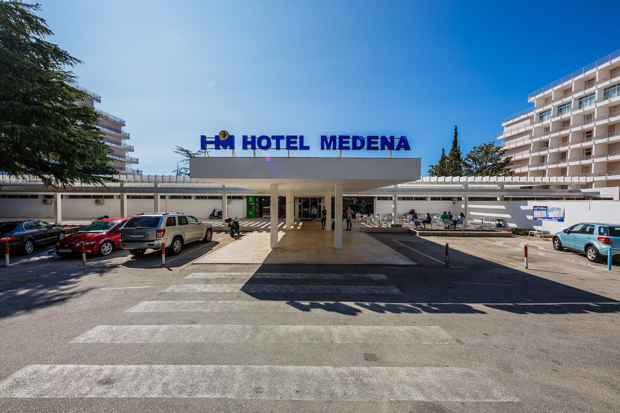 Vista Exterior Hotel Medena