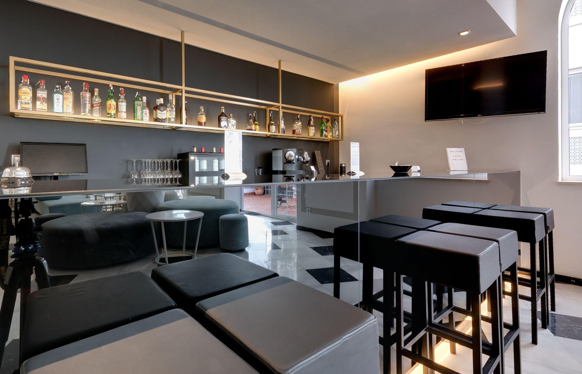 Bar/lounge Monte Triana
