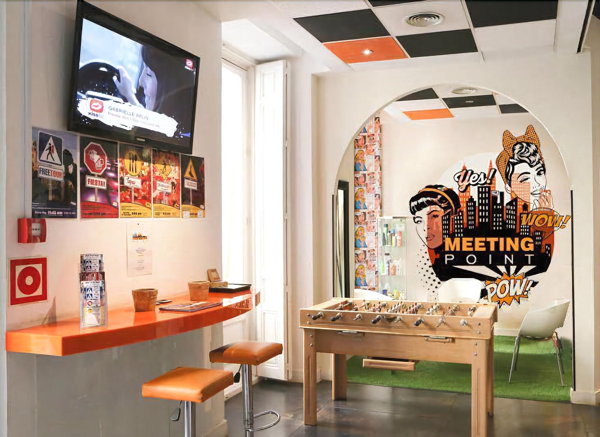 Bar/Salón Hostels Meetingpoint