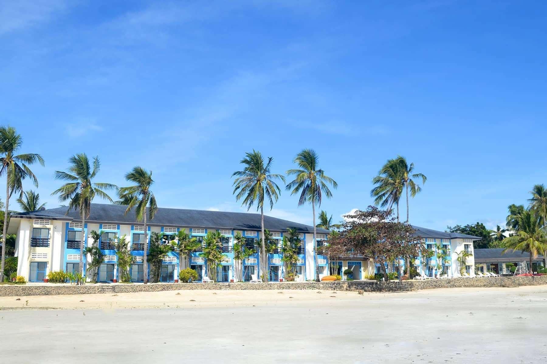 Vista Exterior Microtel by Wyndham Puerto Princesa