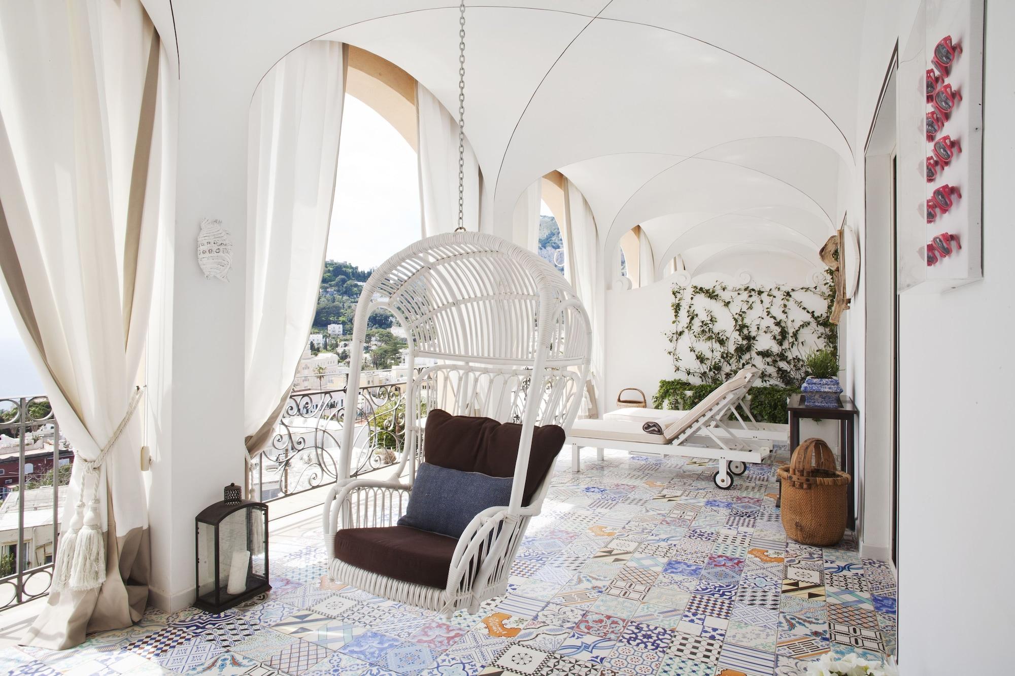 Quarto Capri Tiberio Palace