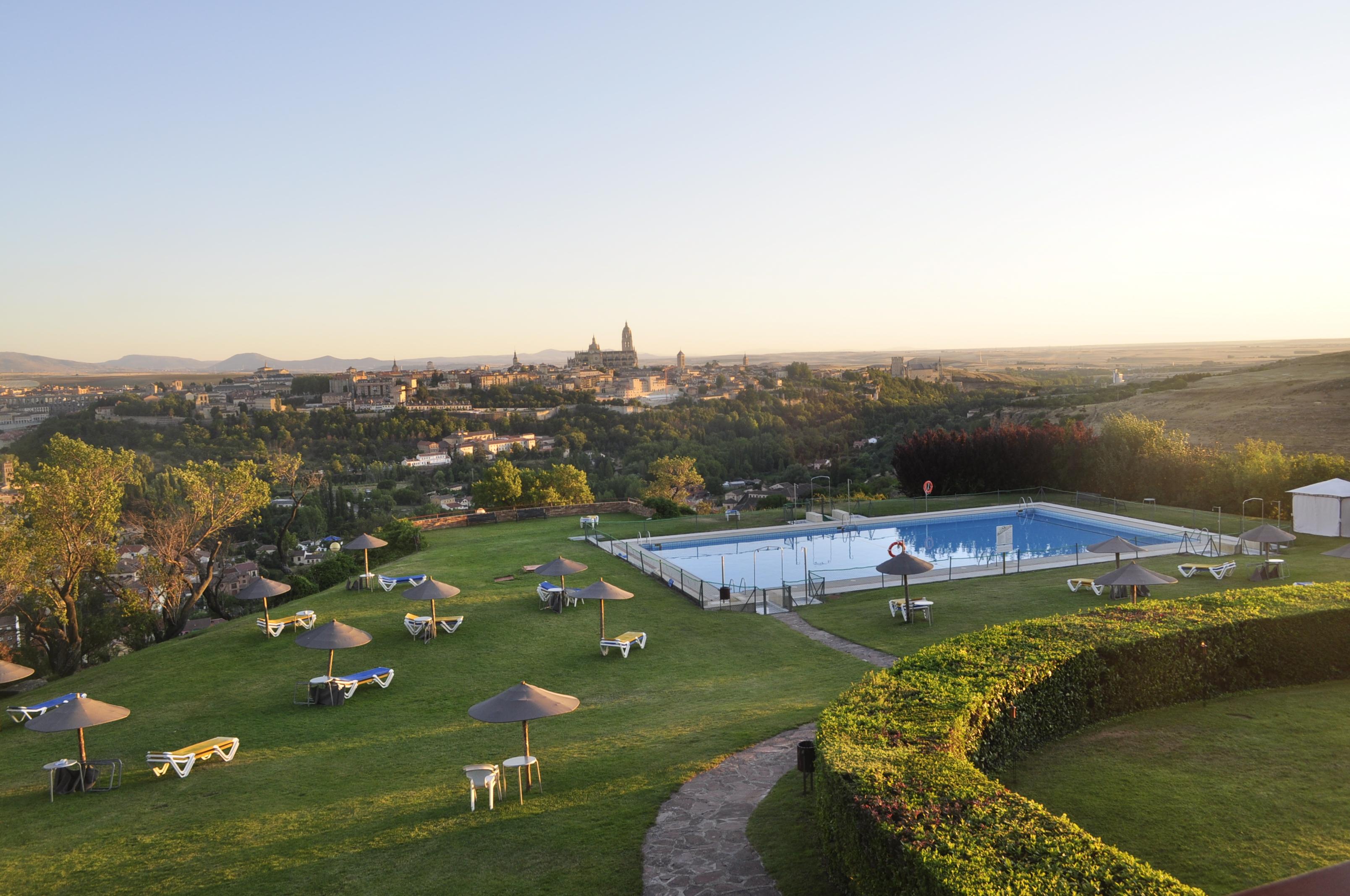 Vista Piscina Parador de Segovia