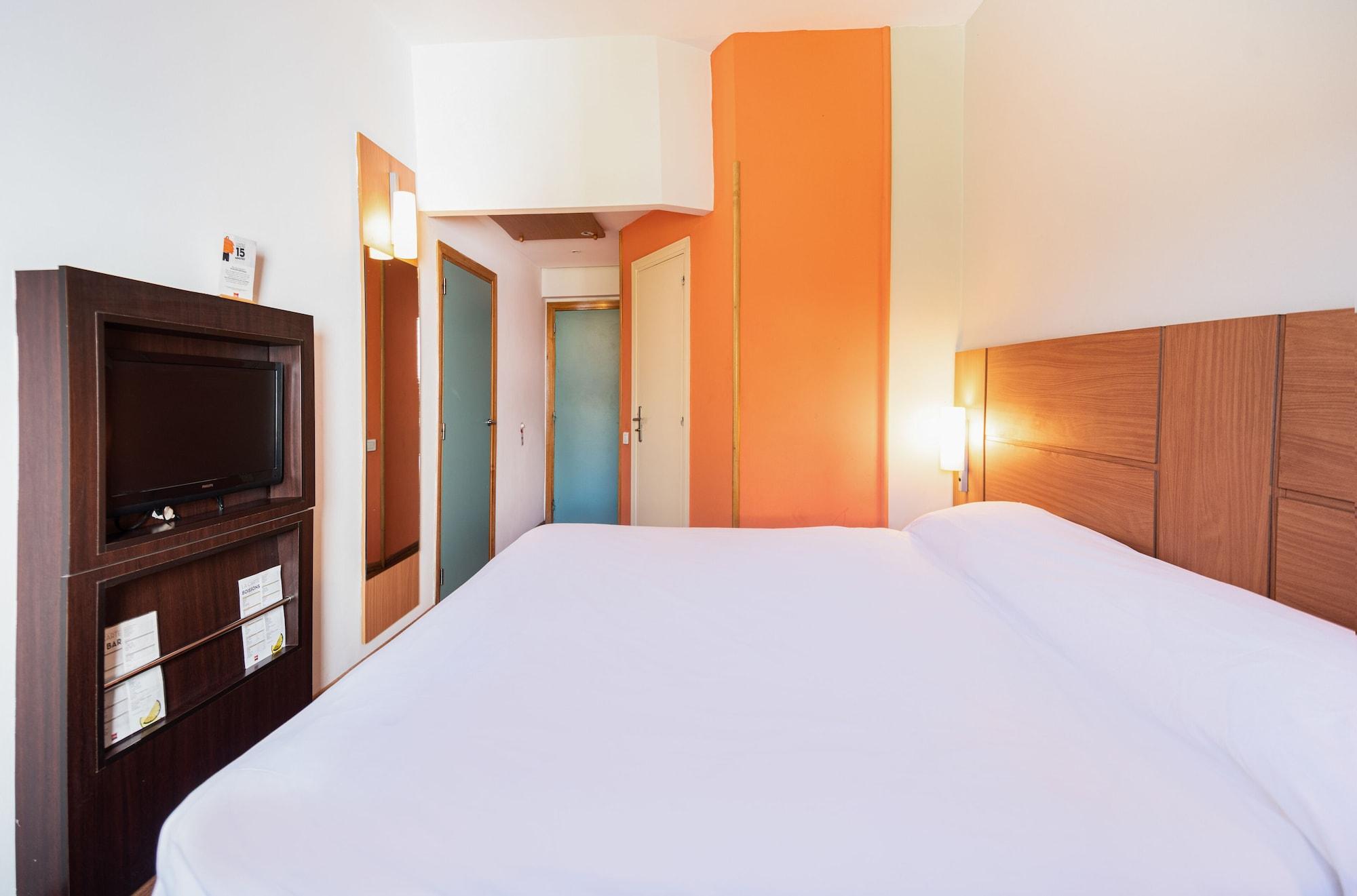 Habitación ibis Meknes Hotel