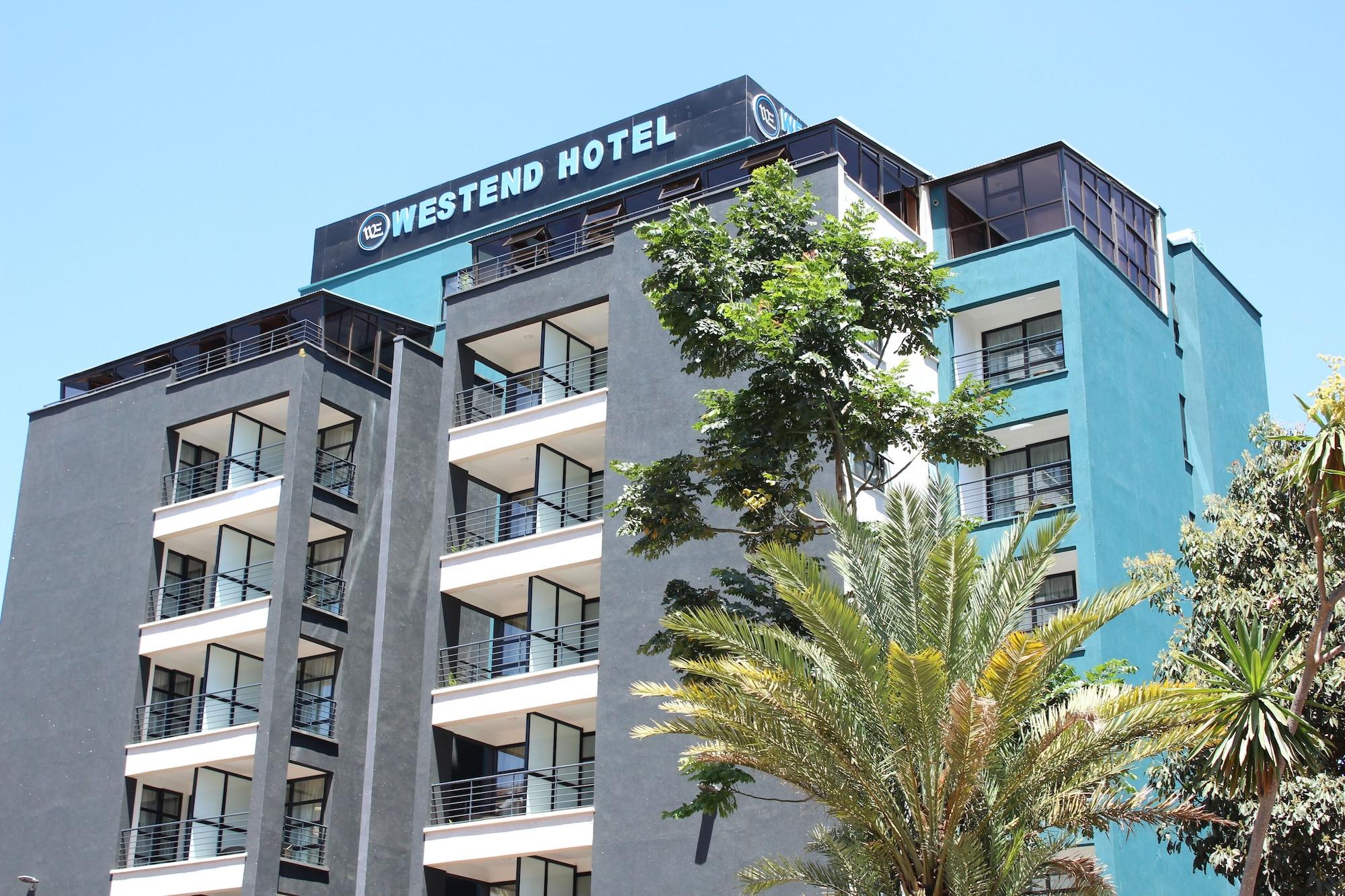 Vista Exterior WE Hotel and Suites