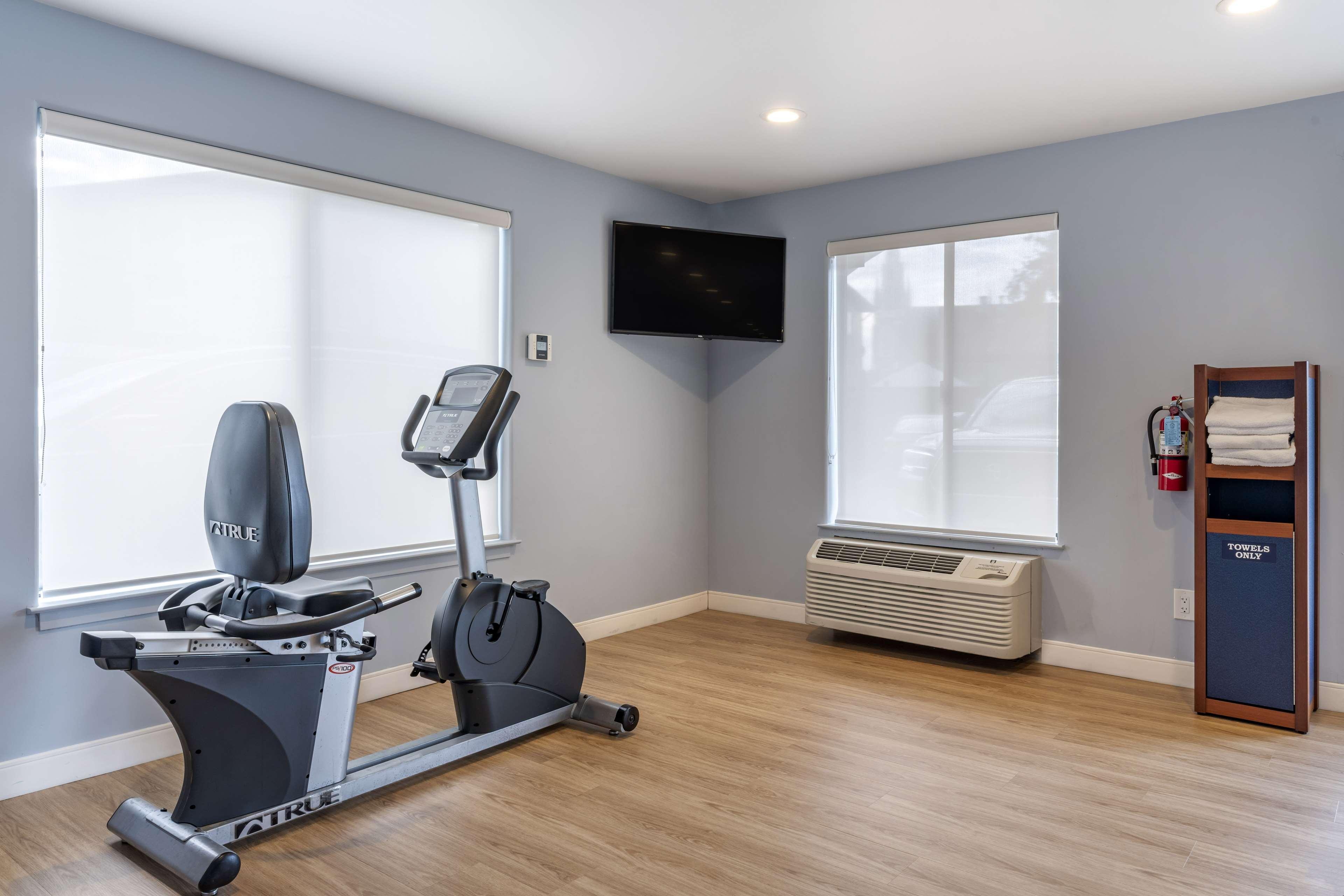 Gimnasio Best Western Rose Garden Inn