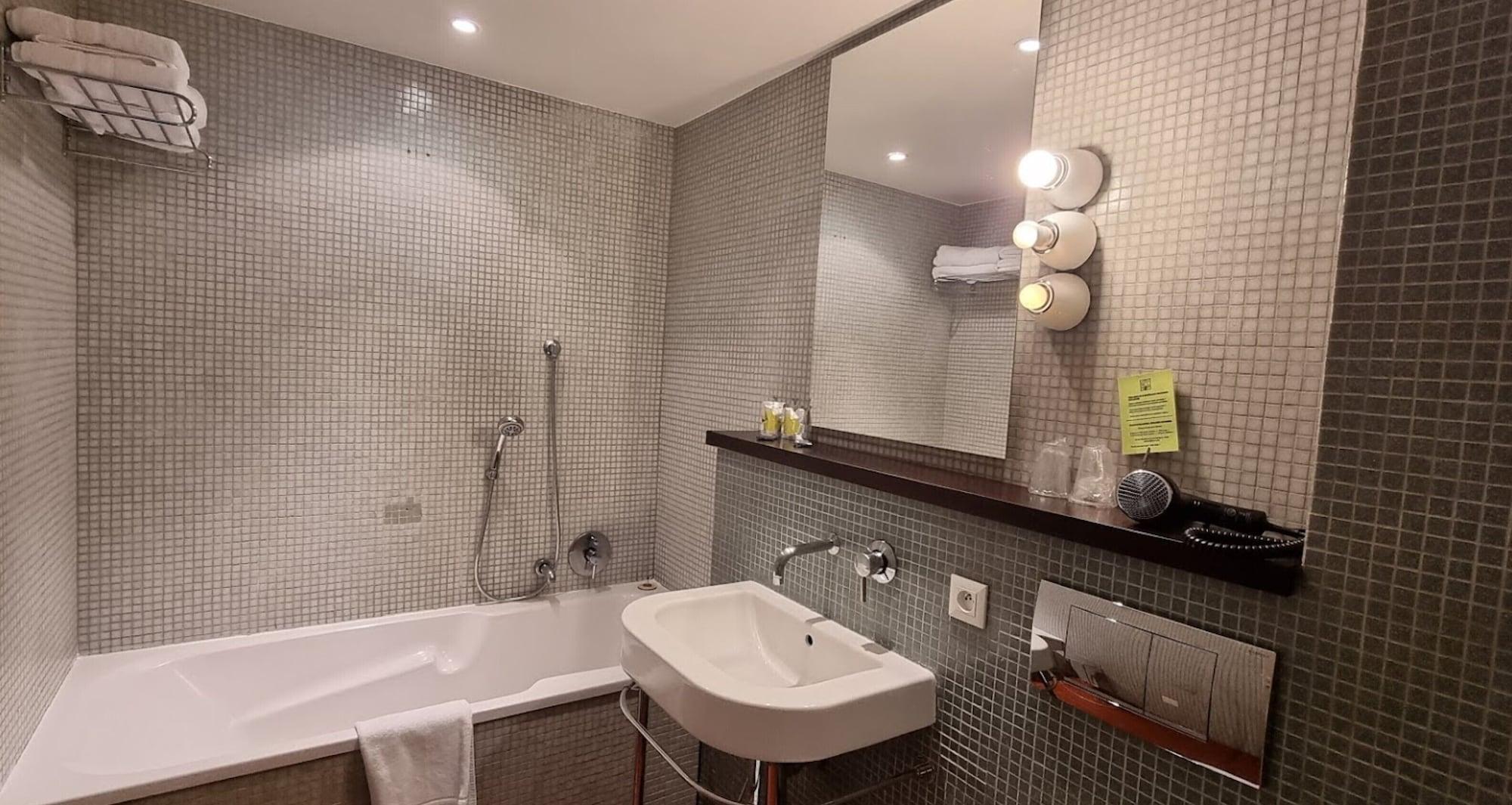 Equipamiento de Habitación Hôtel  Burrhus