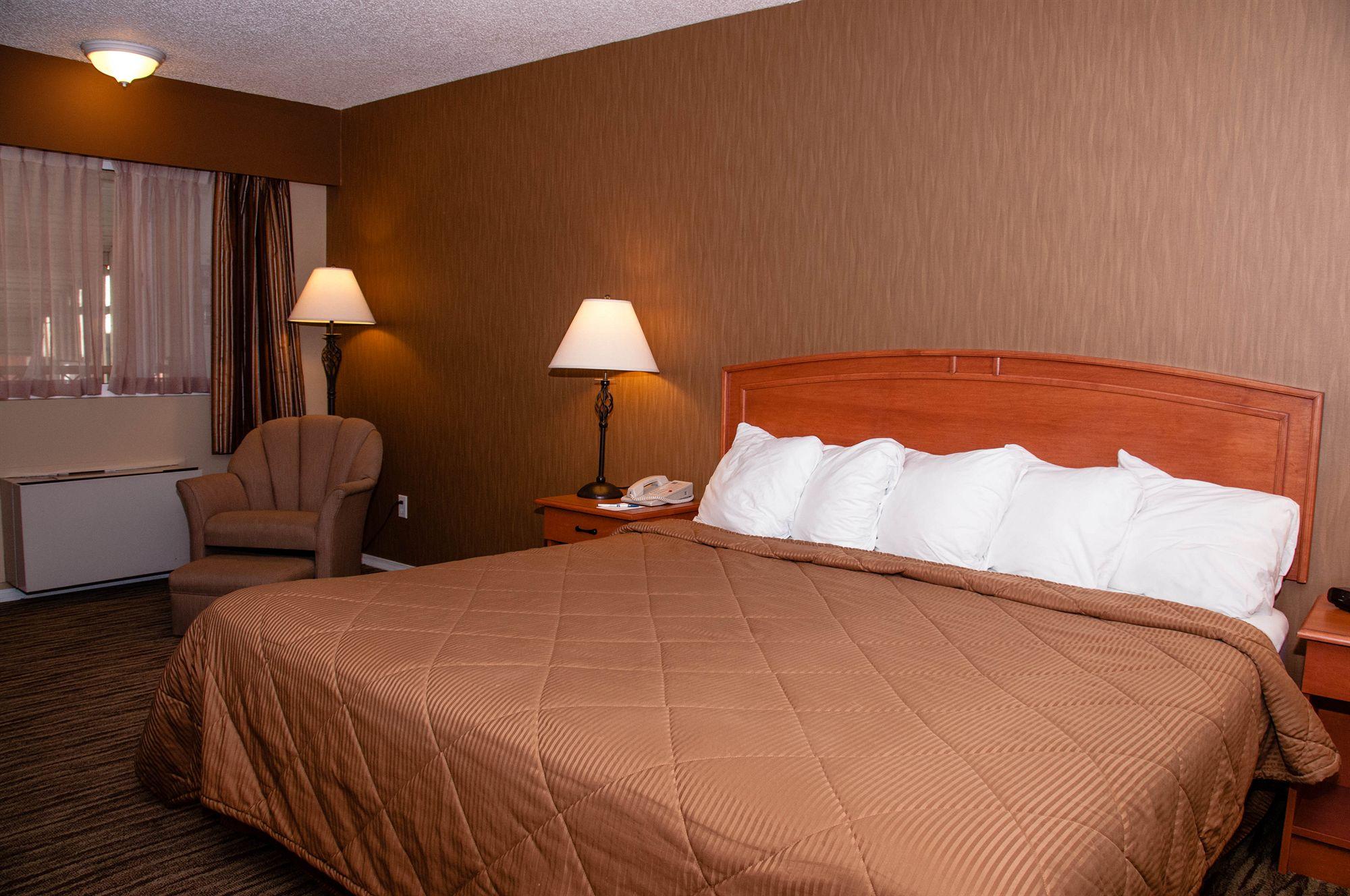 Habitación Econo Lodge Inn & Suites N. Vancouver