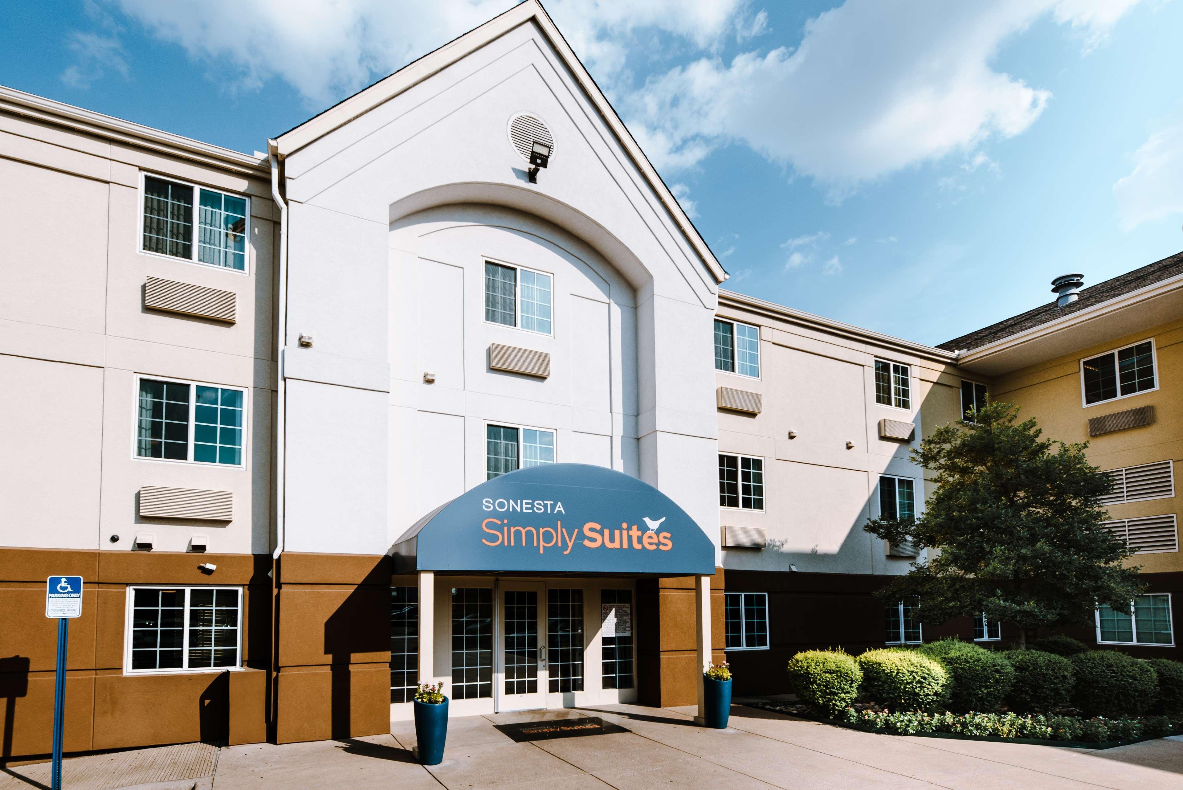 Vista Exterior Sonesta Simply Suites Dallas Richardson