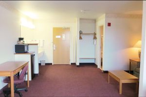 Alojamiento - Peppermill Empress Inn