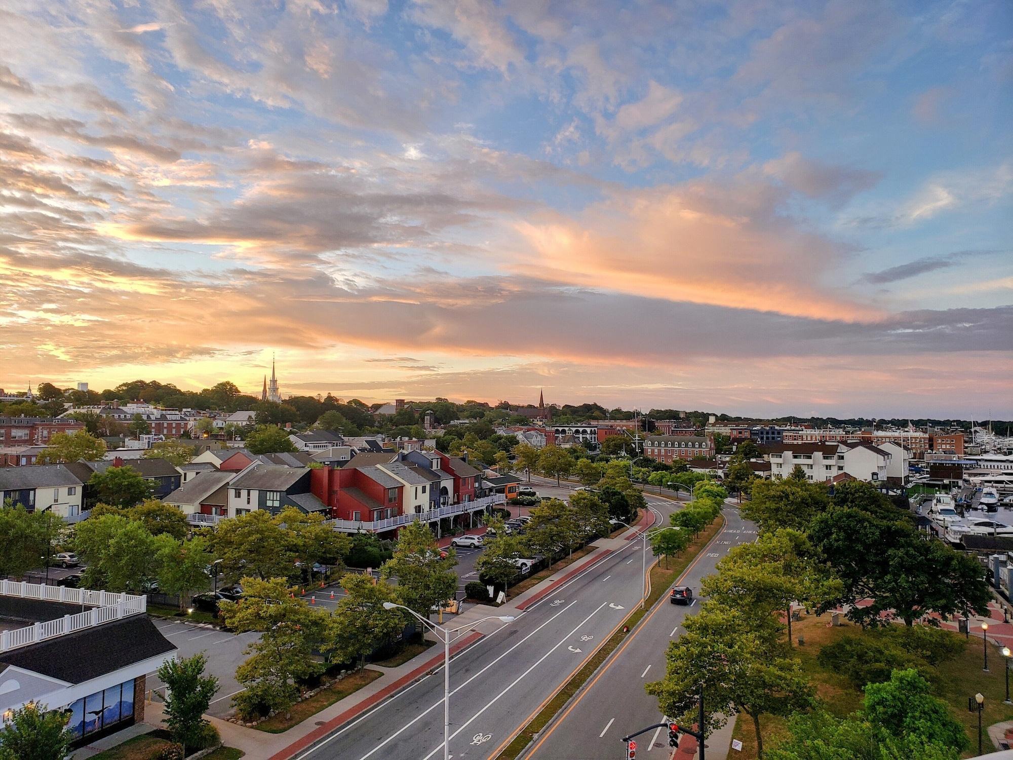 Vista Exterior The Brenton Hotel