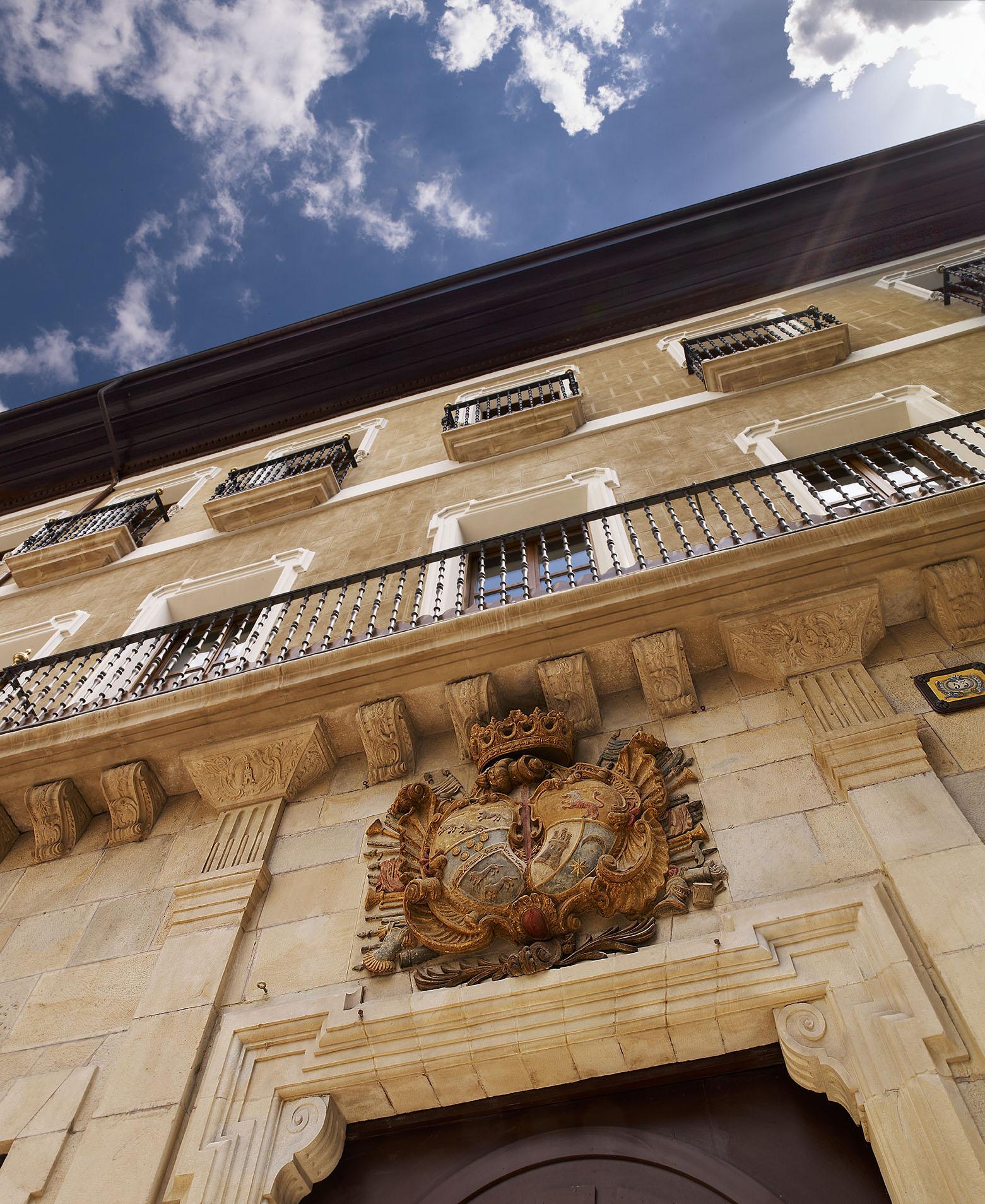 Vista Exterior Palacio Guendulain