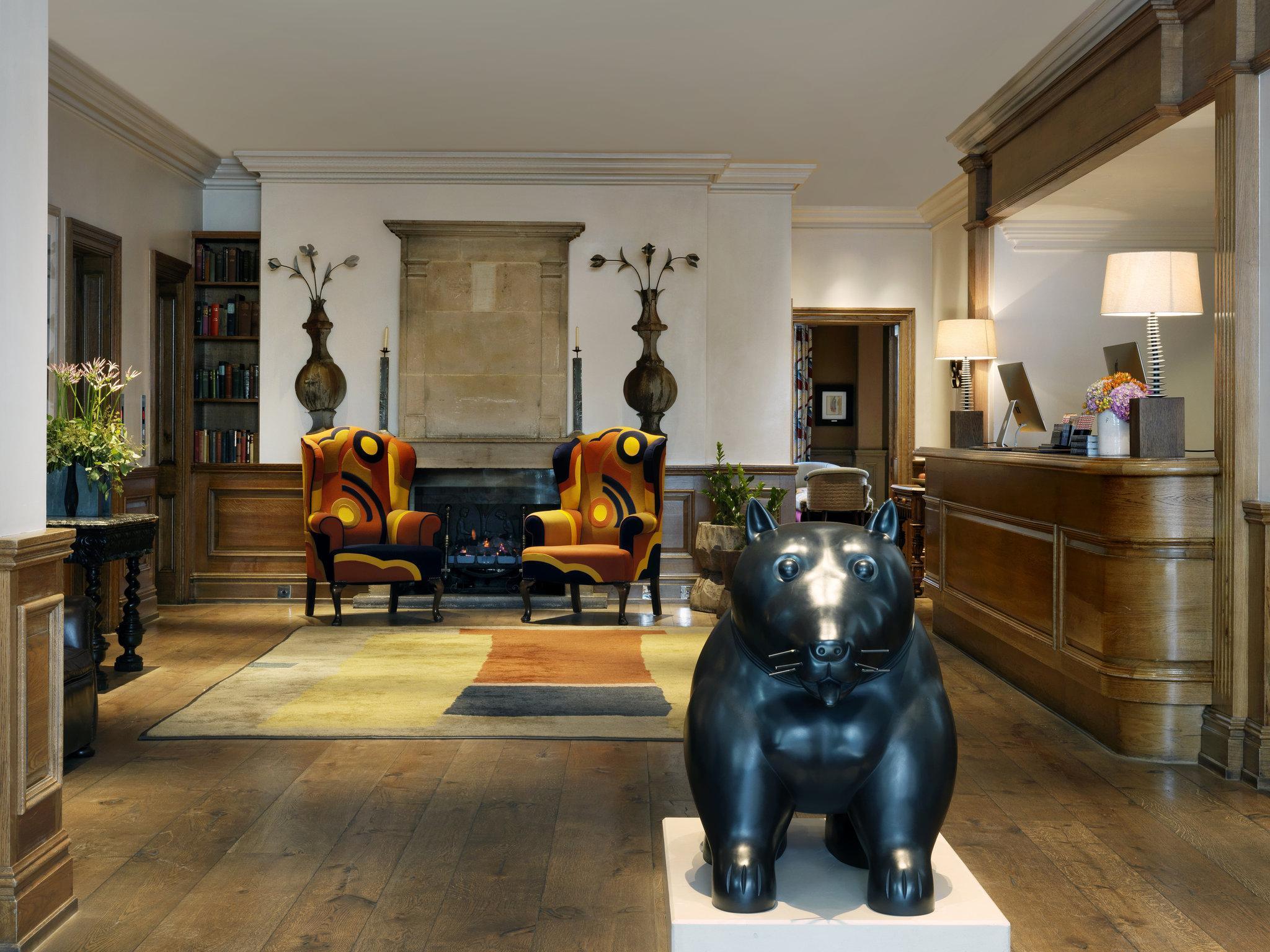 Vista Exterior Charlotte Street Hotel, Firmdale Hotels