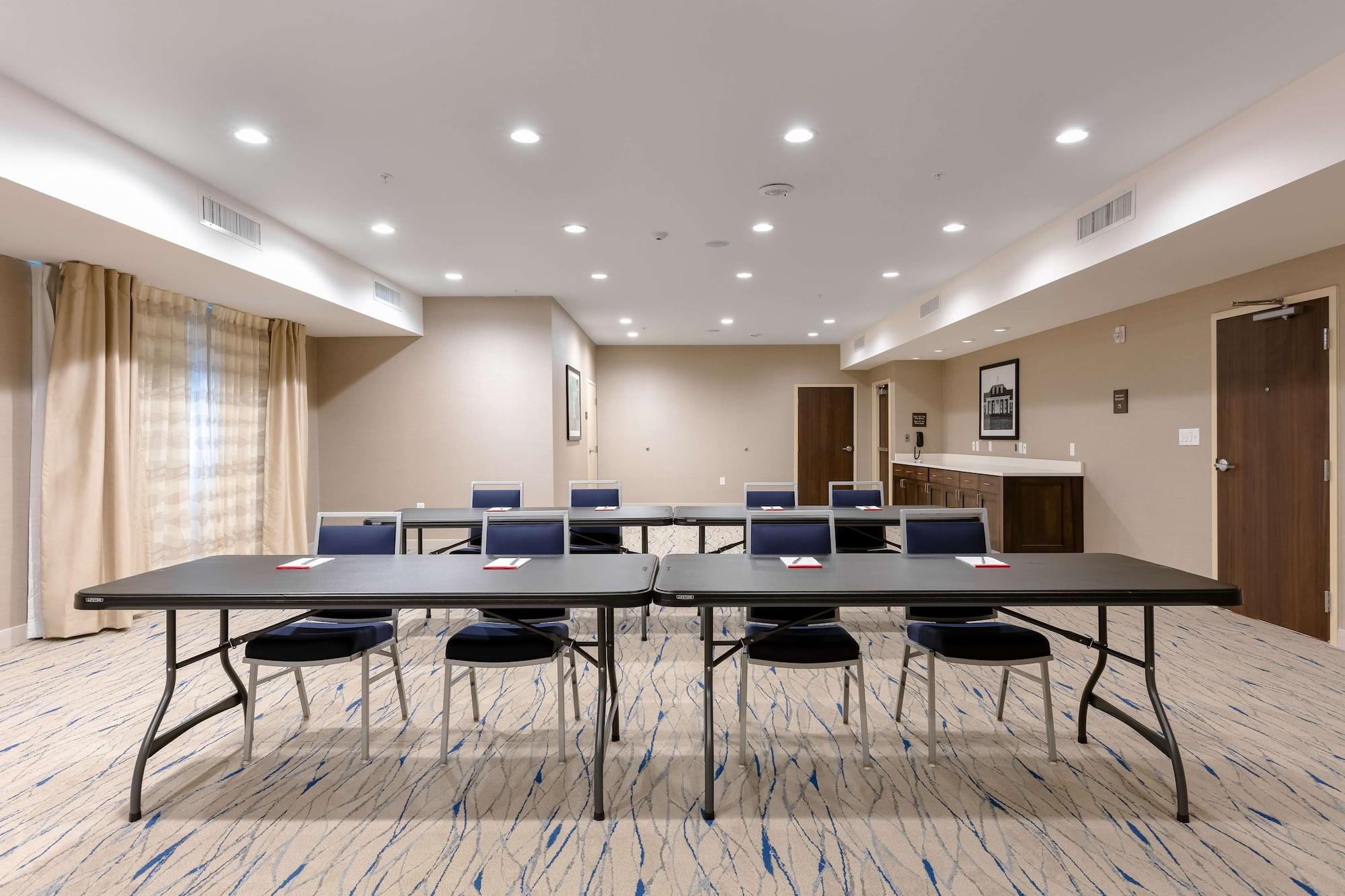 Sala de Reuniones Hampton Inn Wetumpka