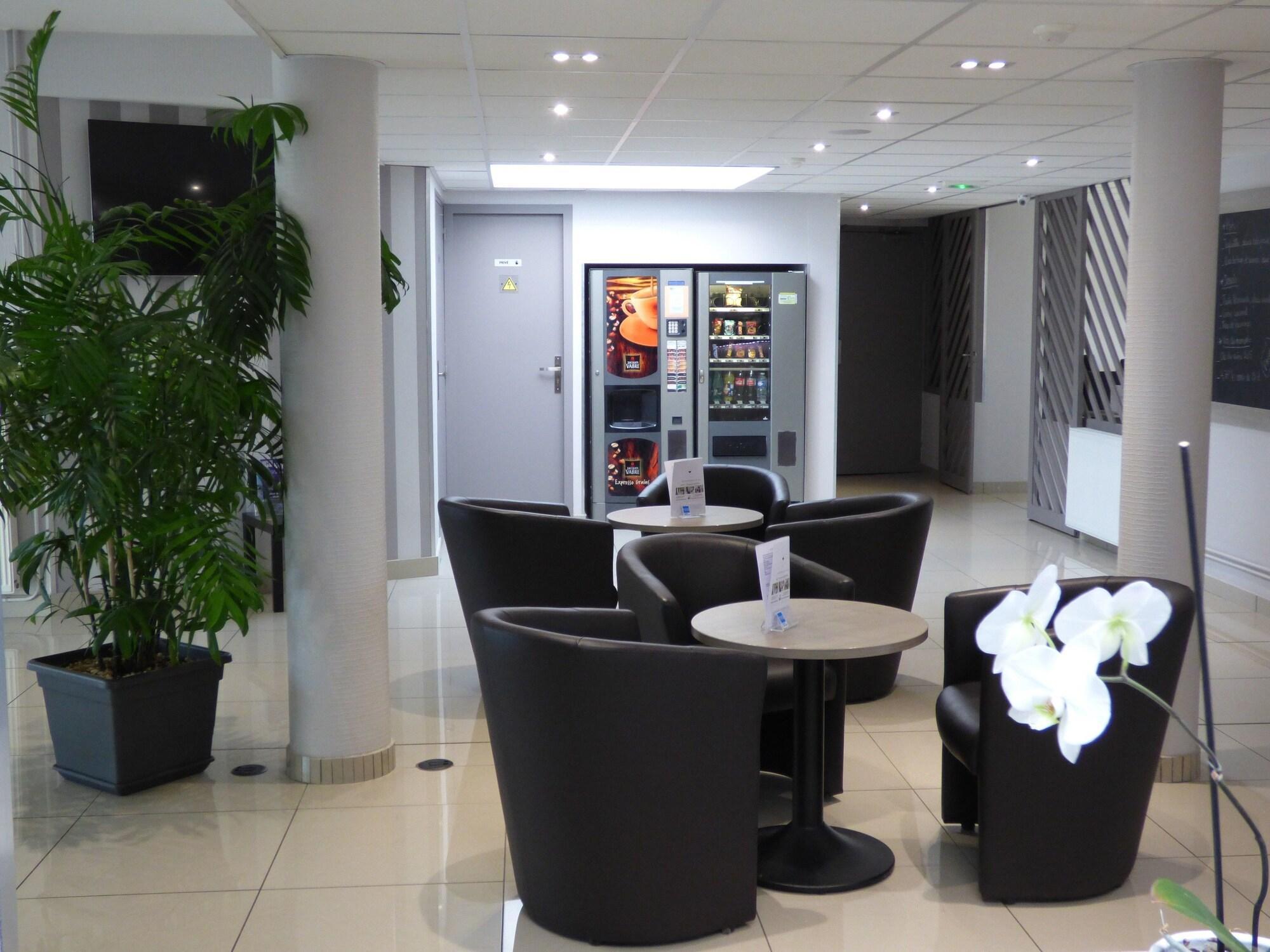 Bar/Salón Hotel Restaurant Lunotel