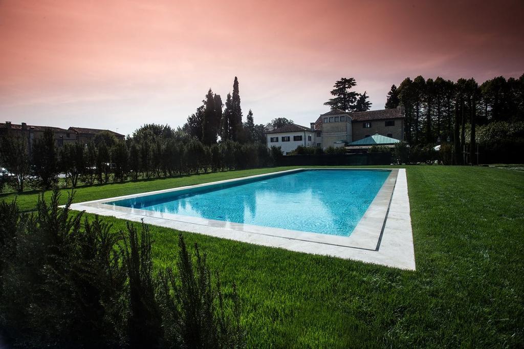 Vista Piscina Romantik Hotel Villa Margherita