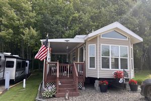 Alquiler Vacacional - Available in Erie, PA for the week of the Eclipse on April 8th, 2024