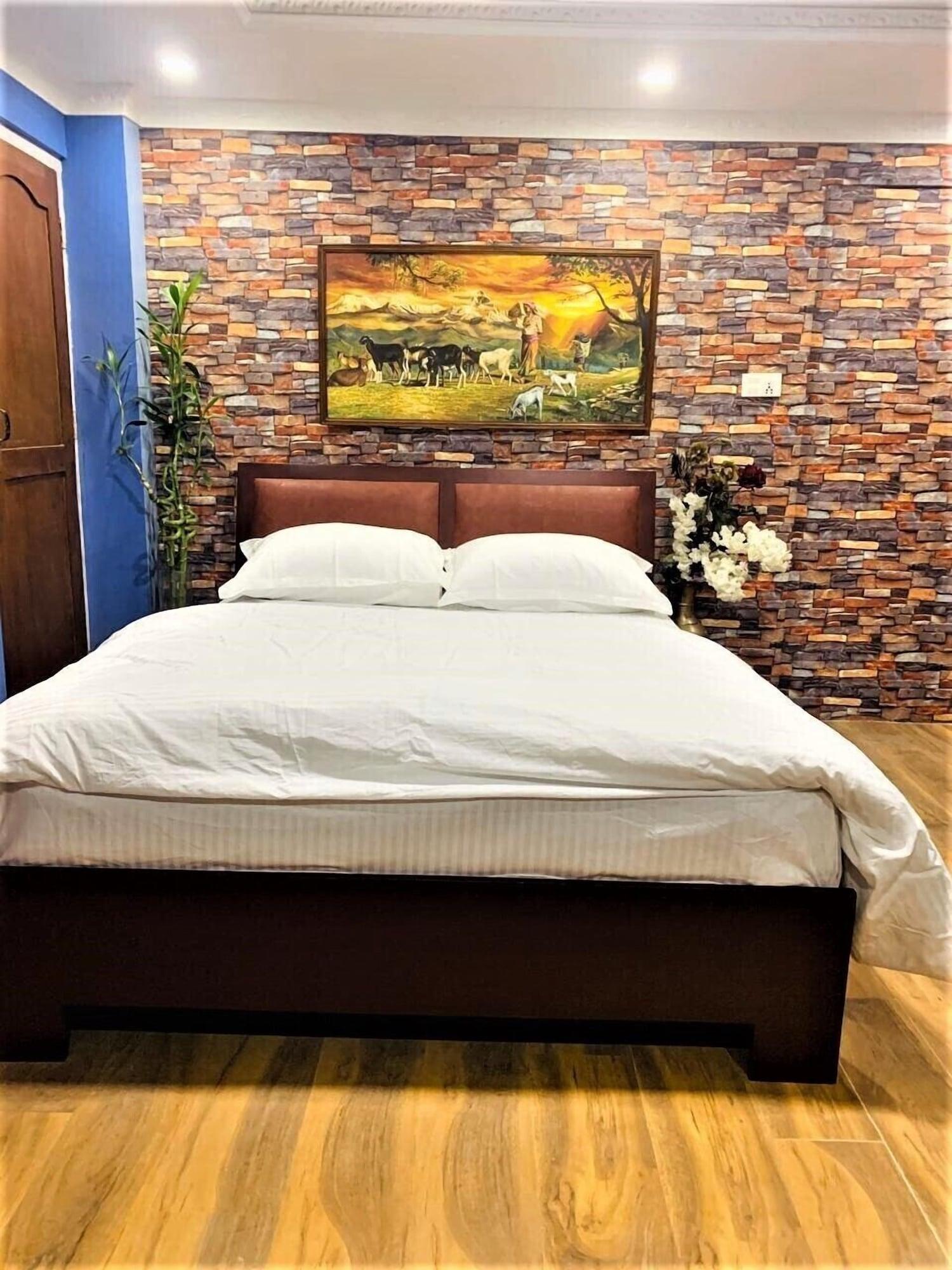 Varios Nargan Hotel & Apartment