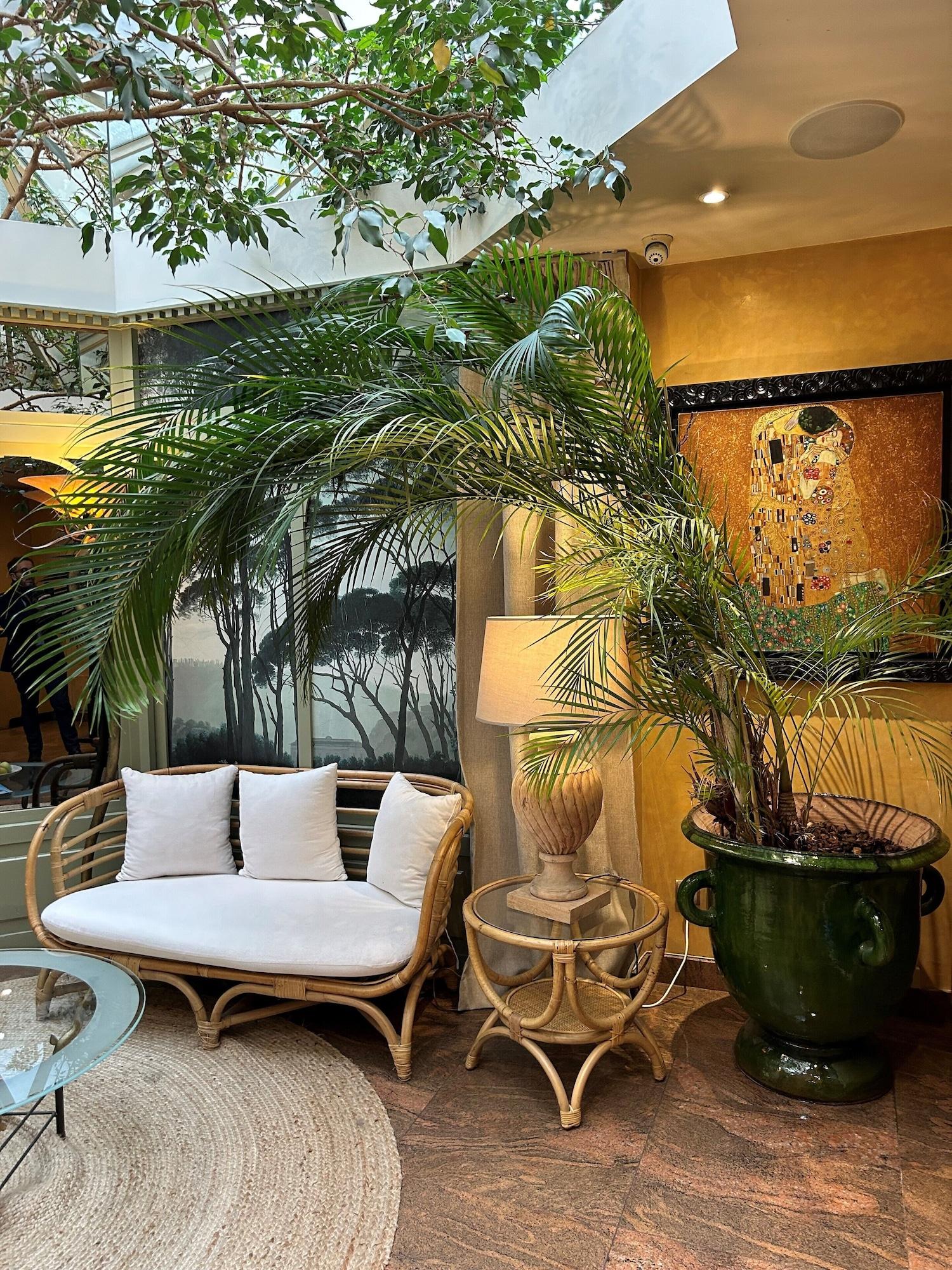 Vista Lobby Neuilly Park Hotel