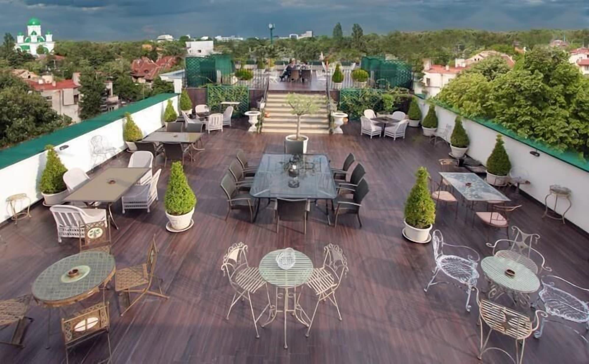 Vista Exterior Domenii Plaza by Residence Hotels