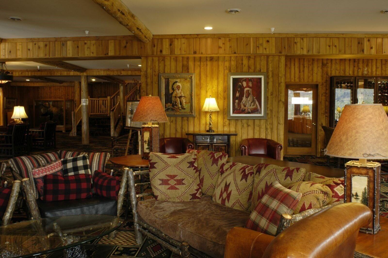 Vista Lobby St. Mary Village