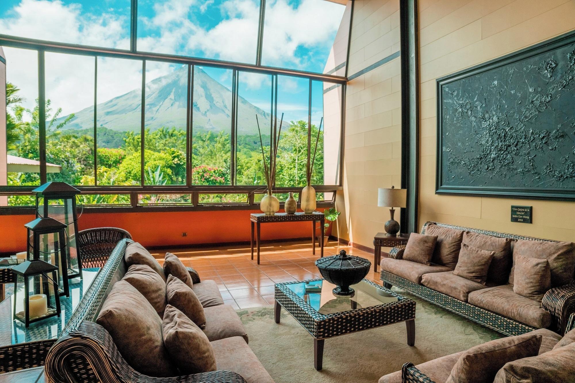 Vista Lobby Arenal Kioro Suites & Spa