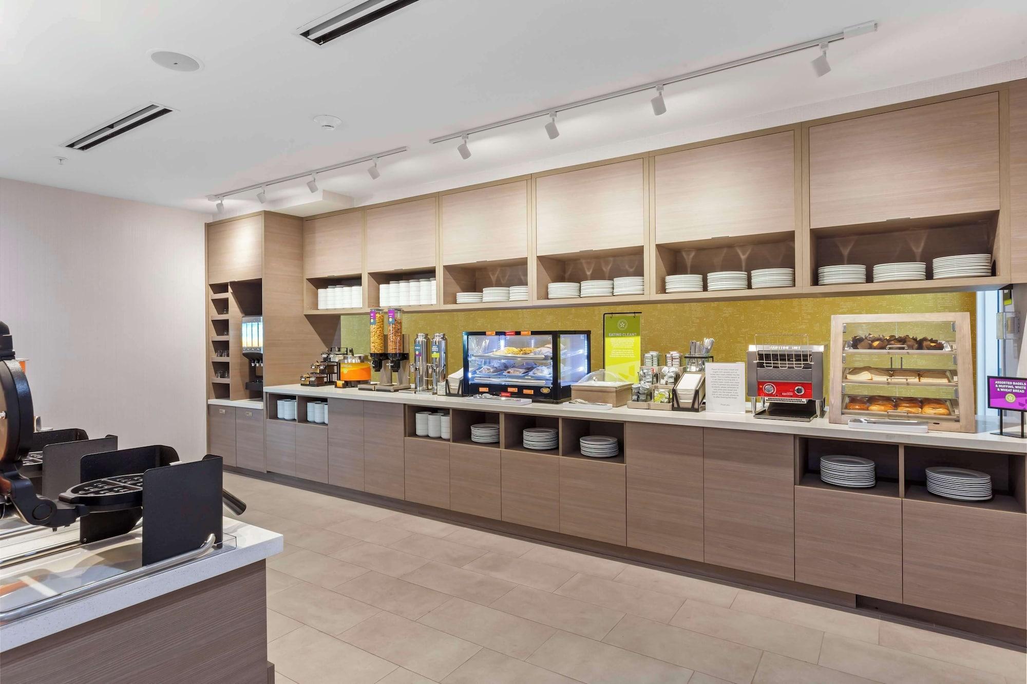 Bar/Salón Home2 Suites By Hilton Lake Jackson