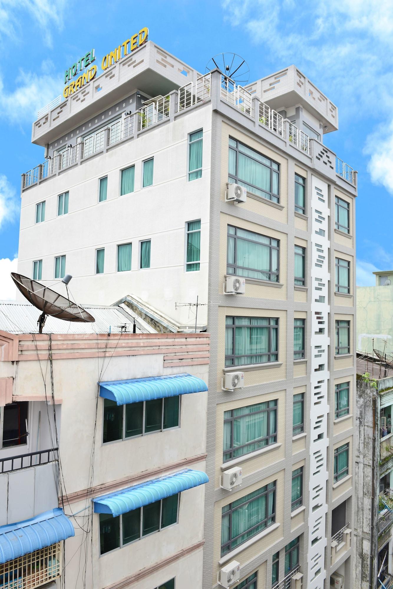 Vista Exterior Hotel Grand United 21st Downtown