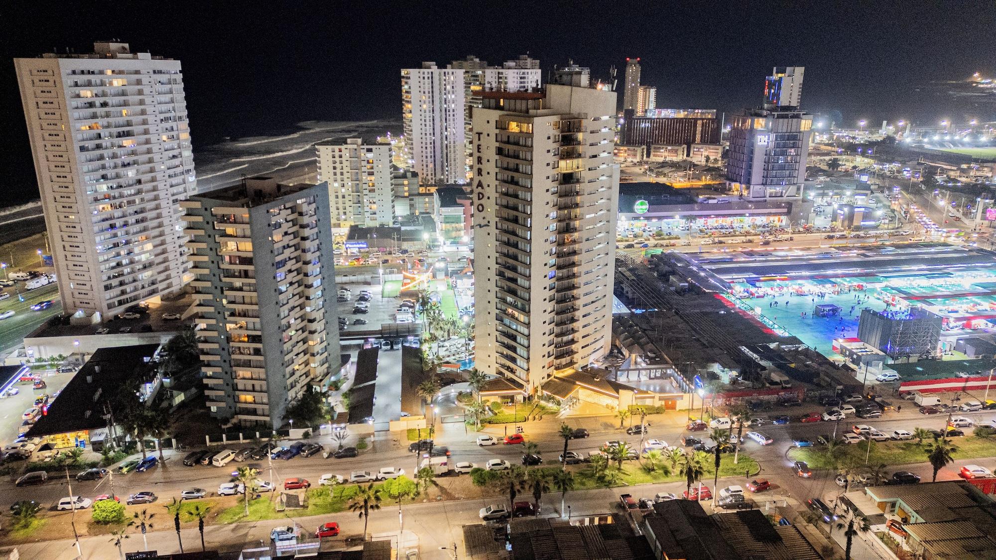 Vista Exterior Studio 56 Apart Hotel by Terrado Iquique