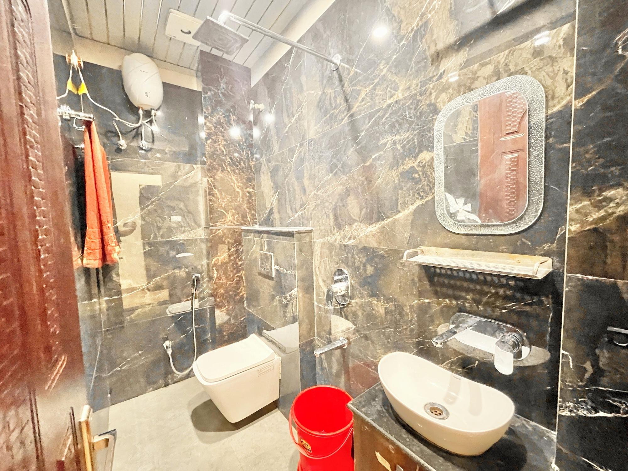 Equipamiento de Habitación Hotel Sunayana Guest House - Varanasi