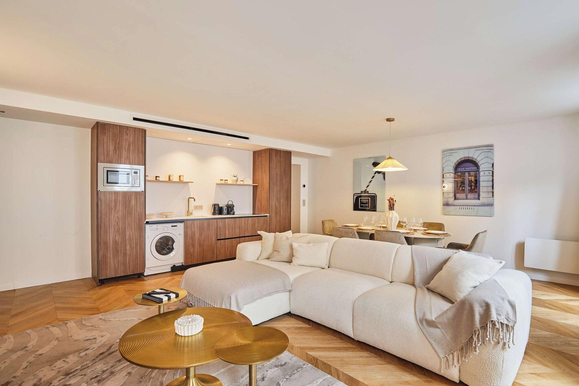 Varios Sublim AC Apartment Opera Madeleine