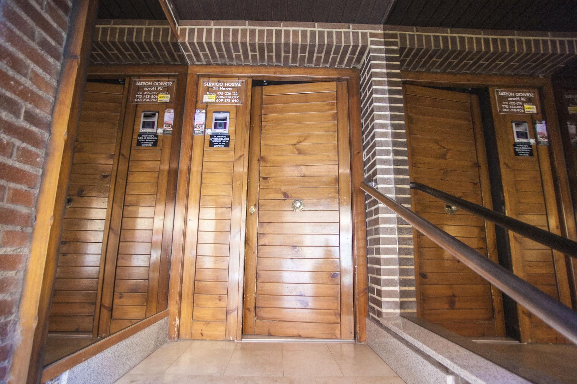 Varios Hostal Santa Barbara