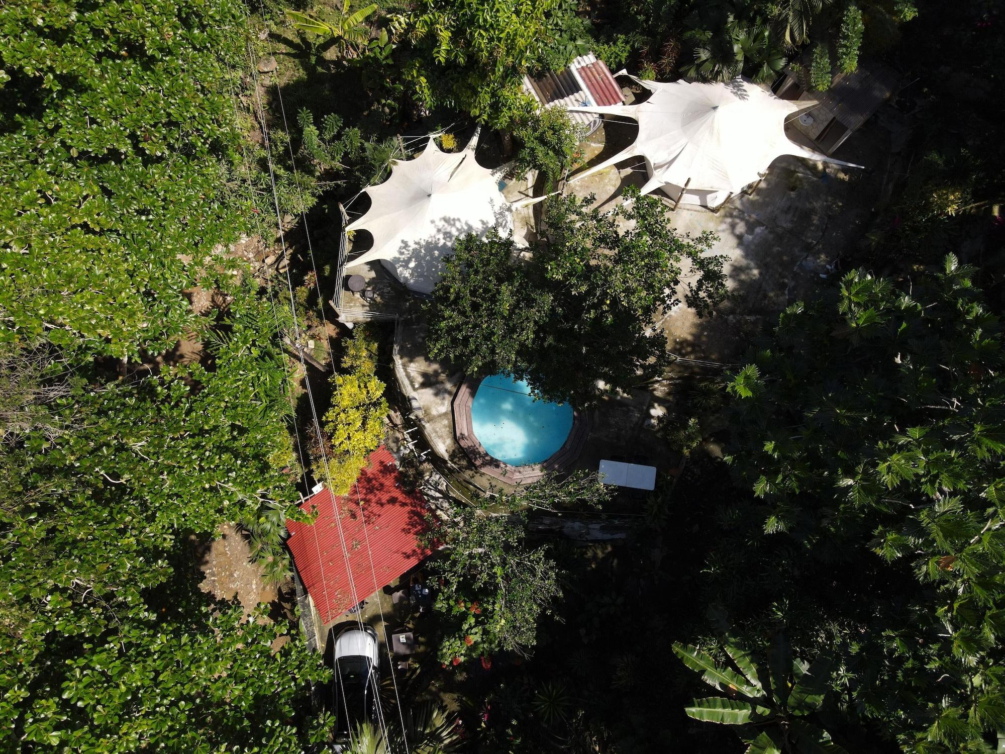 Vista Exterior Zakua Glamping