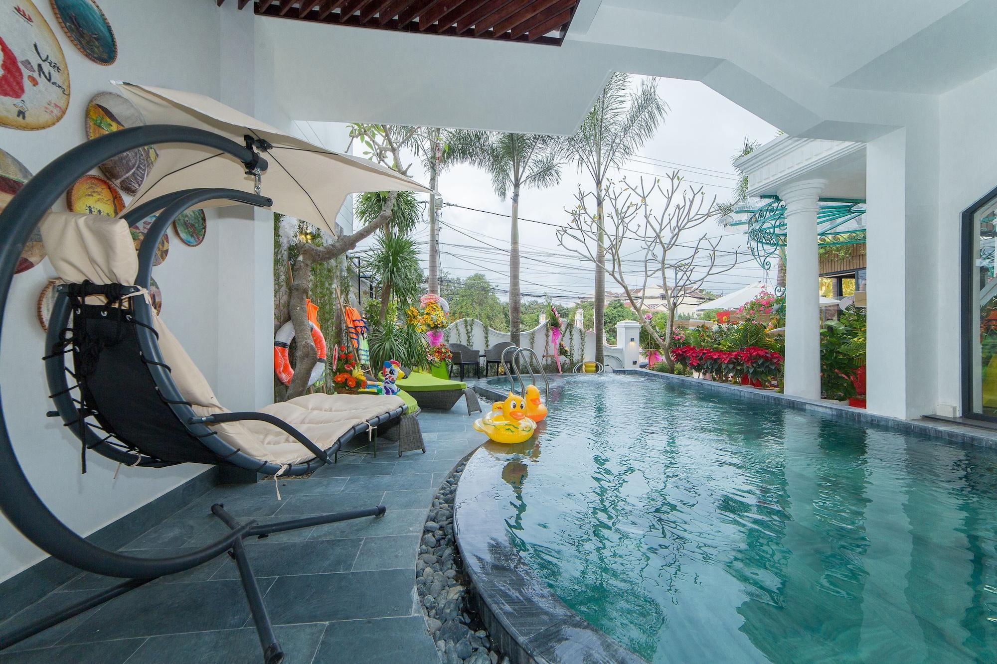Vista Exterior Hoang Trinh Hotel