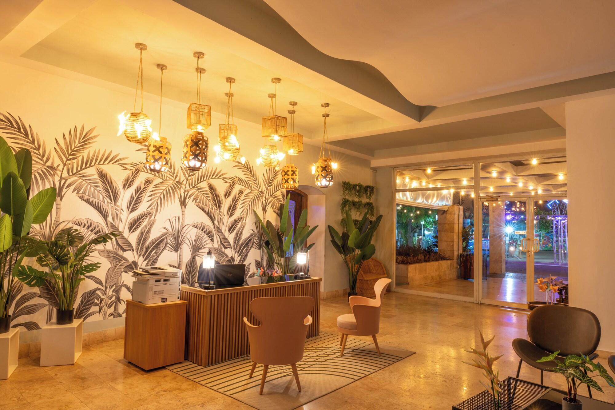 Vista Lobby MARINN Tropical Vibes Hotel