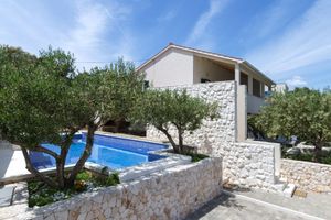 Alquiler Vacacional - Family friendly villa next to the beach, close to Trogir and Split