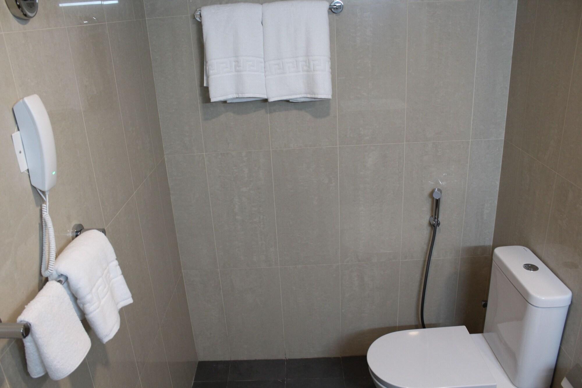 Equipamiento de Habitación DUQM EXPRESS