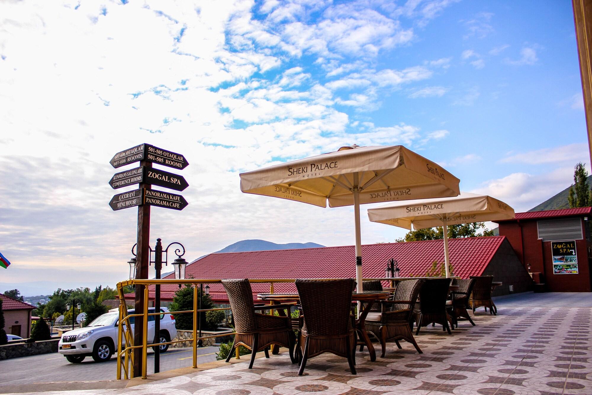 Vista Exterior Sheki Palace Hotel