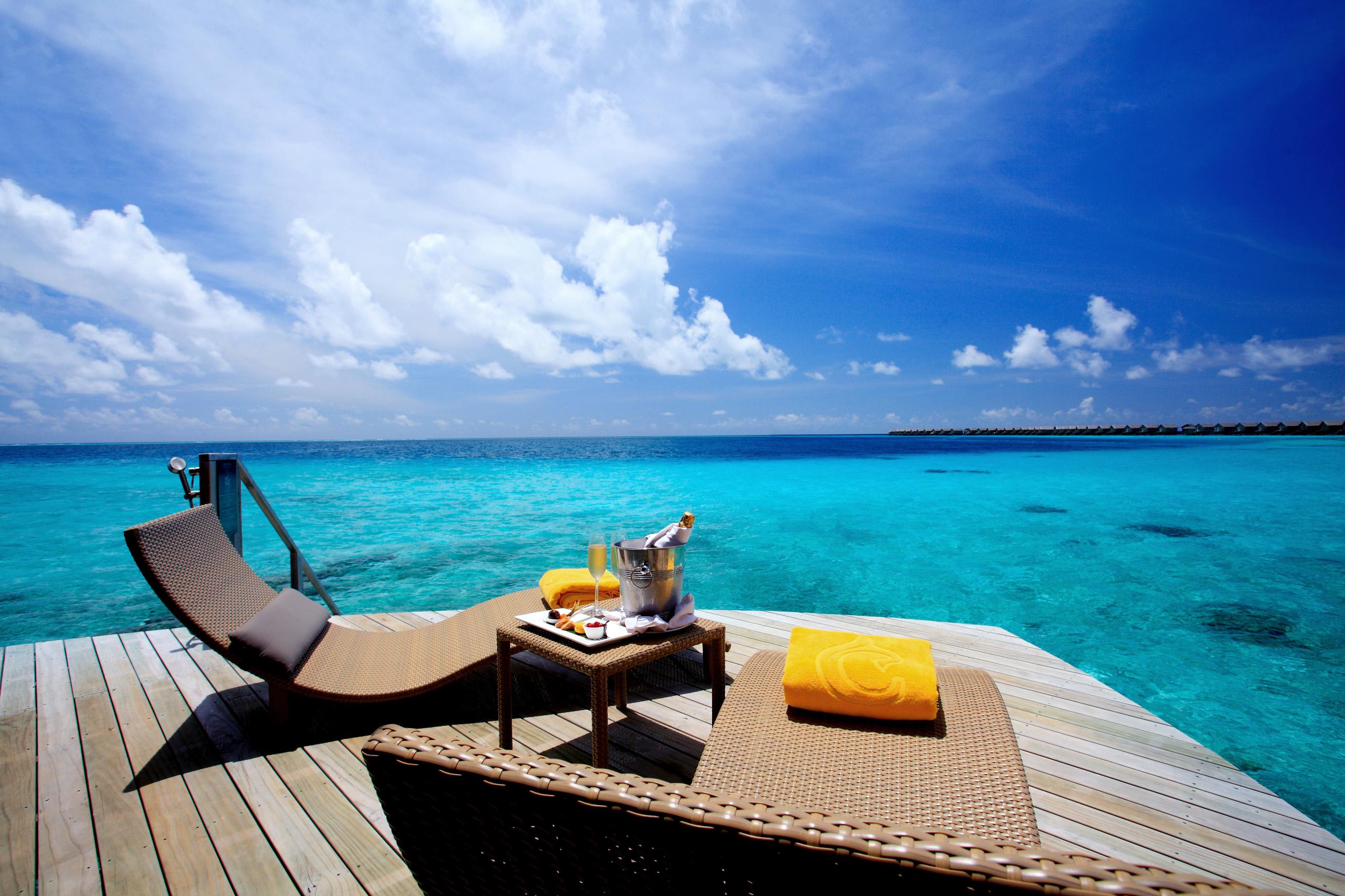 Vista Exterior Centara Ras Fushi Resort & Spa Maldives