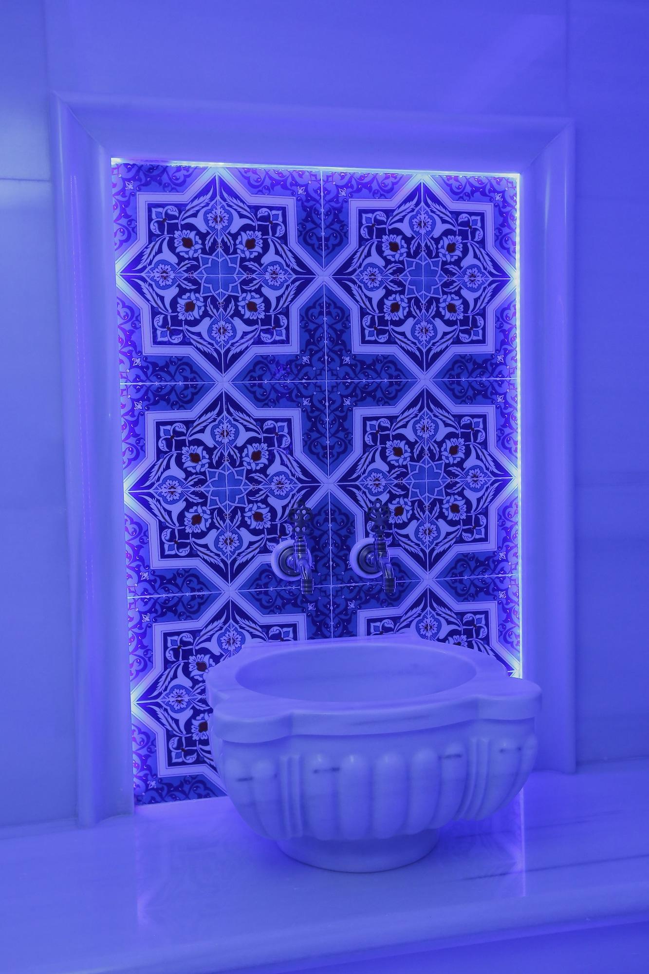 Spa Art Nouveau Pera