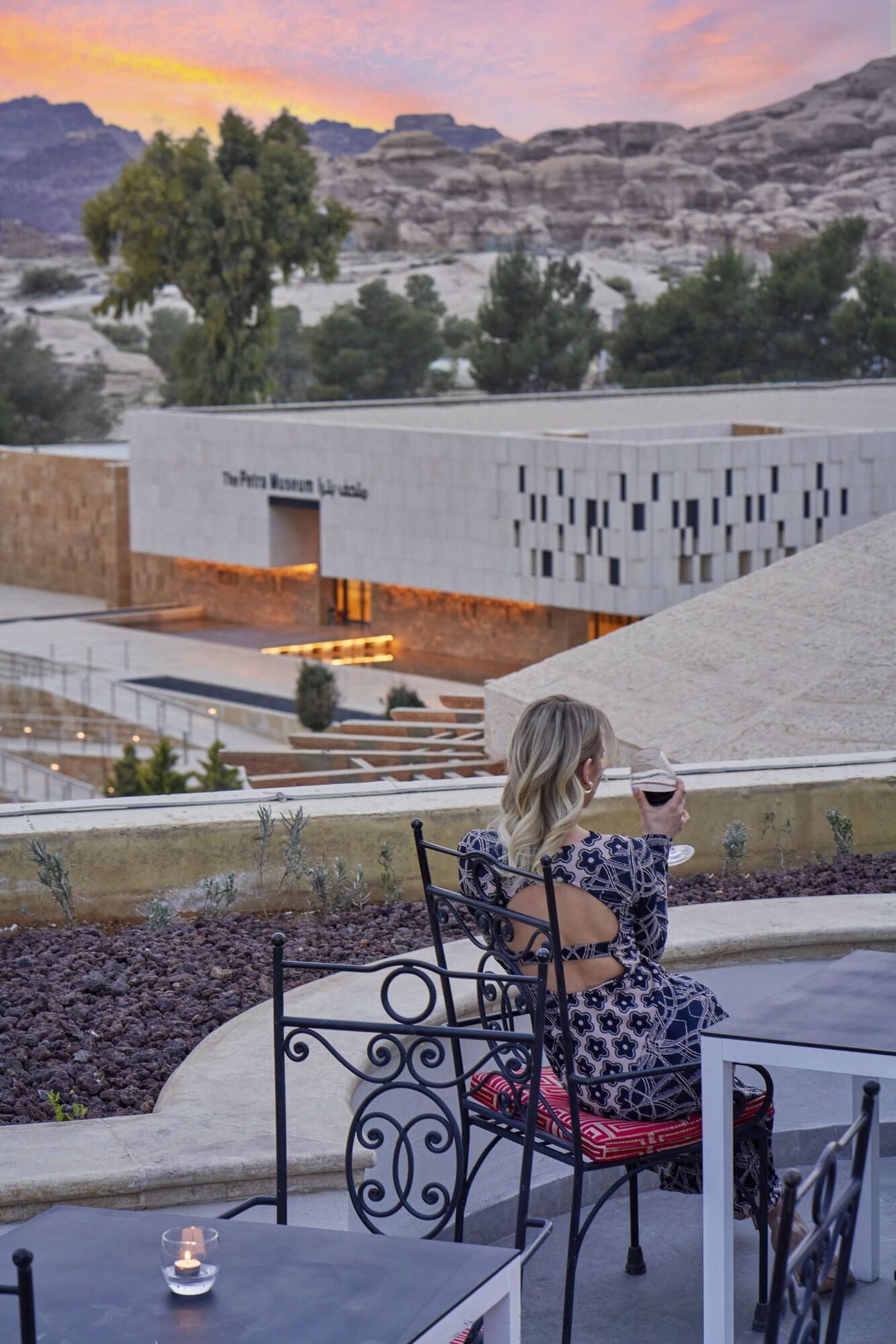 Vista Exterior Mövenpick Resort Petra