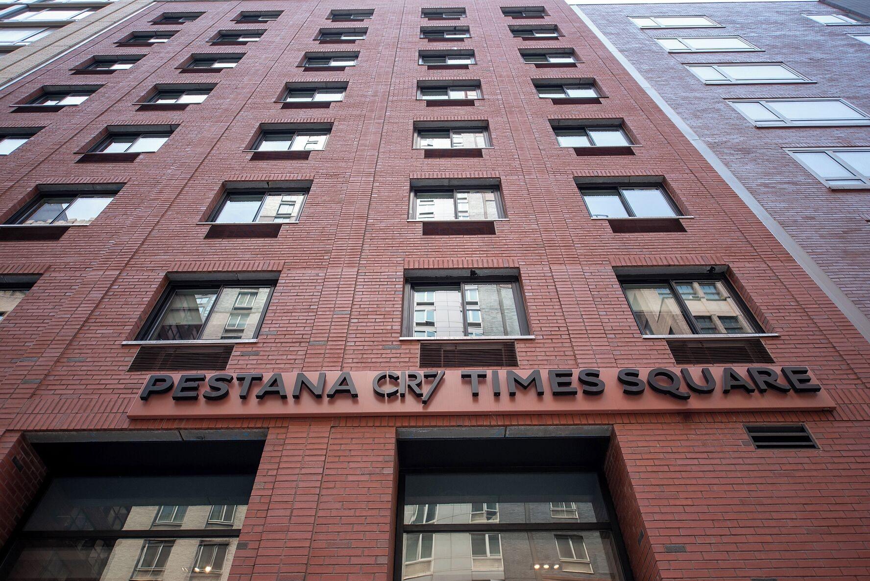 Vista Exterior Pestana CR7 Times Square