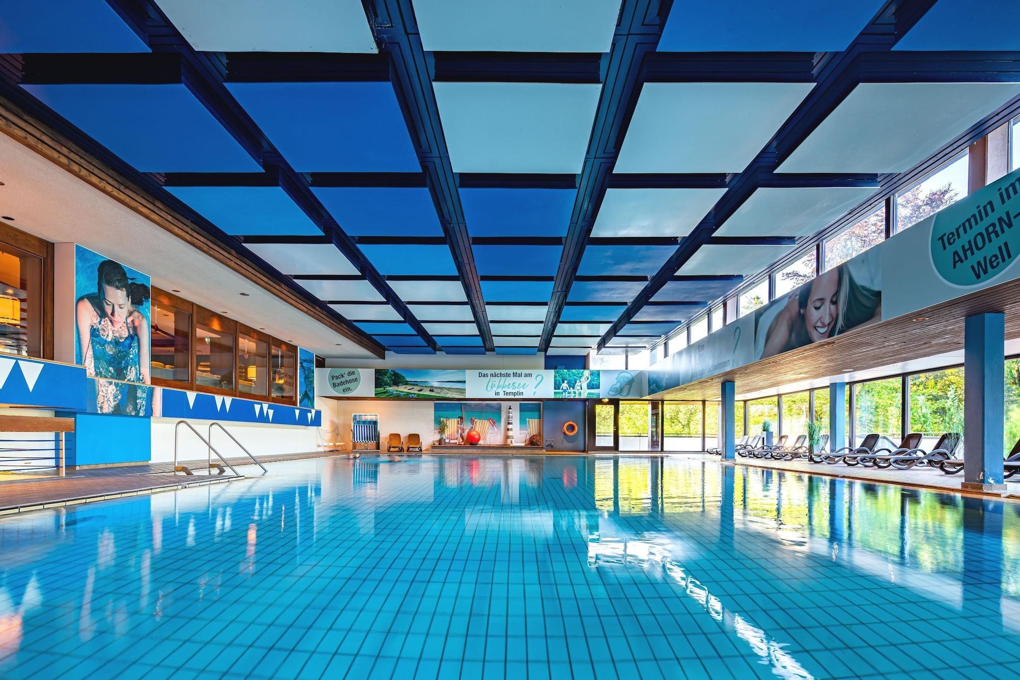 Vista Piscina AHORN Harz Hotel Braunlage