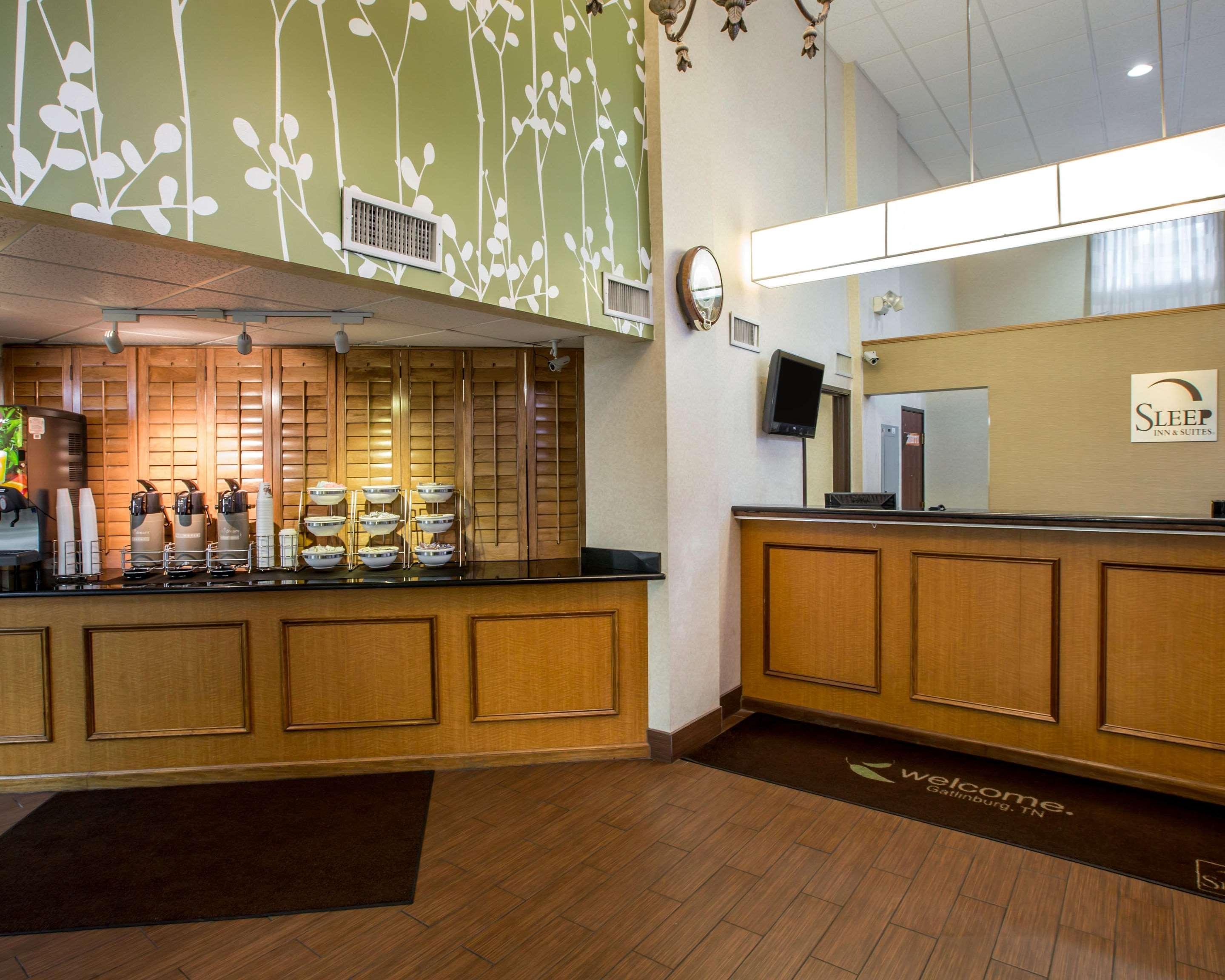 Vista Lobby Sleep Inn & Suites near Sports World Blvd