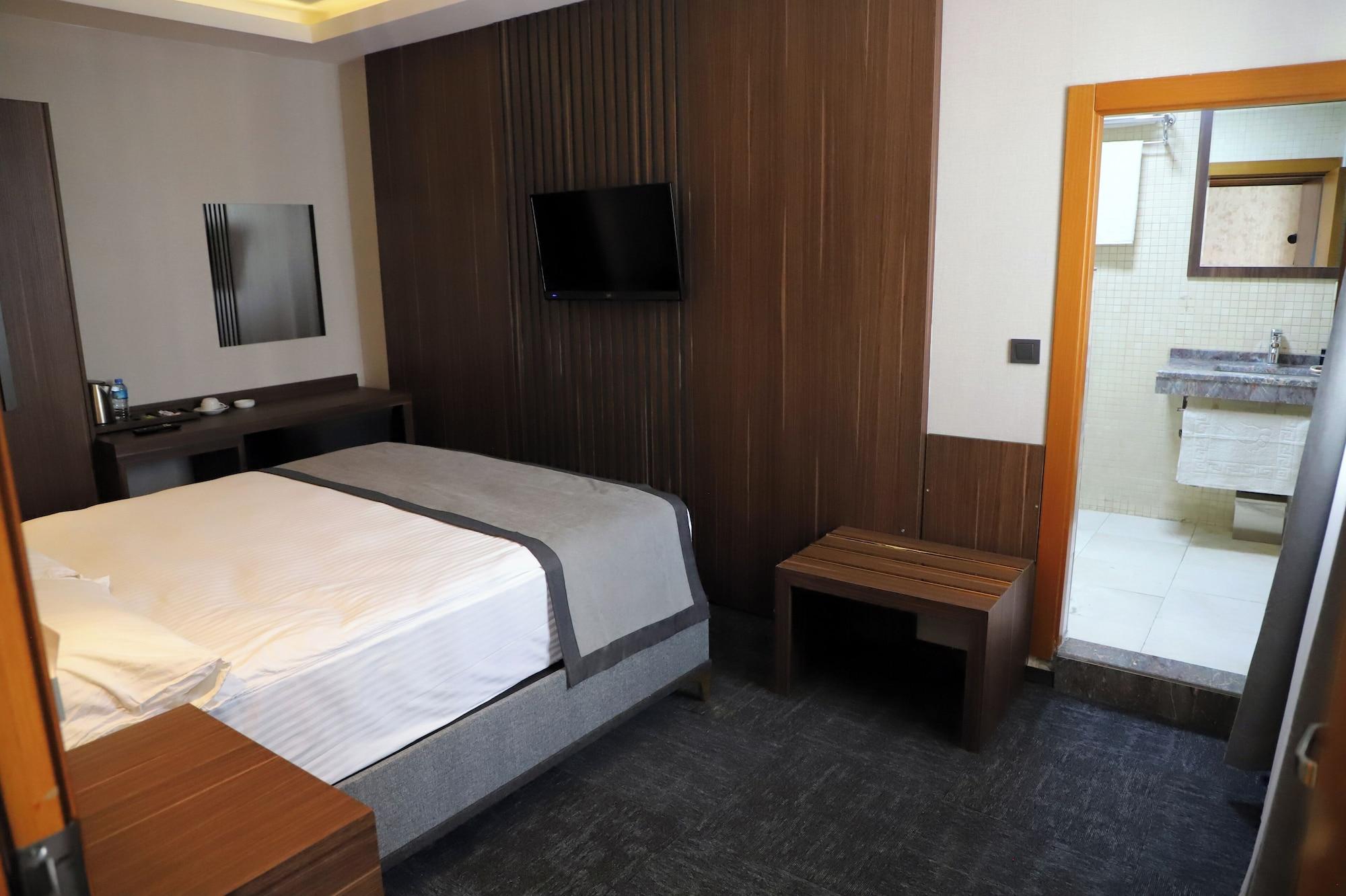 Equipamiento de Habitación Cenas Otel