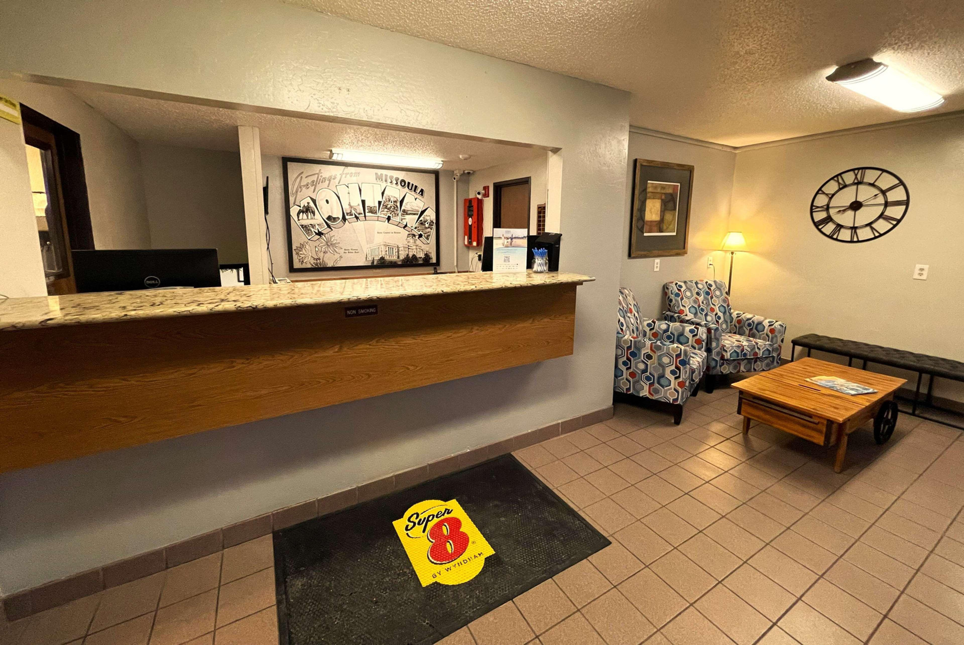 Vista Lobby Super 8 by Wyndham Missoula/Brooks Street