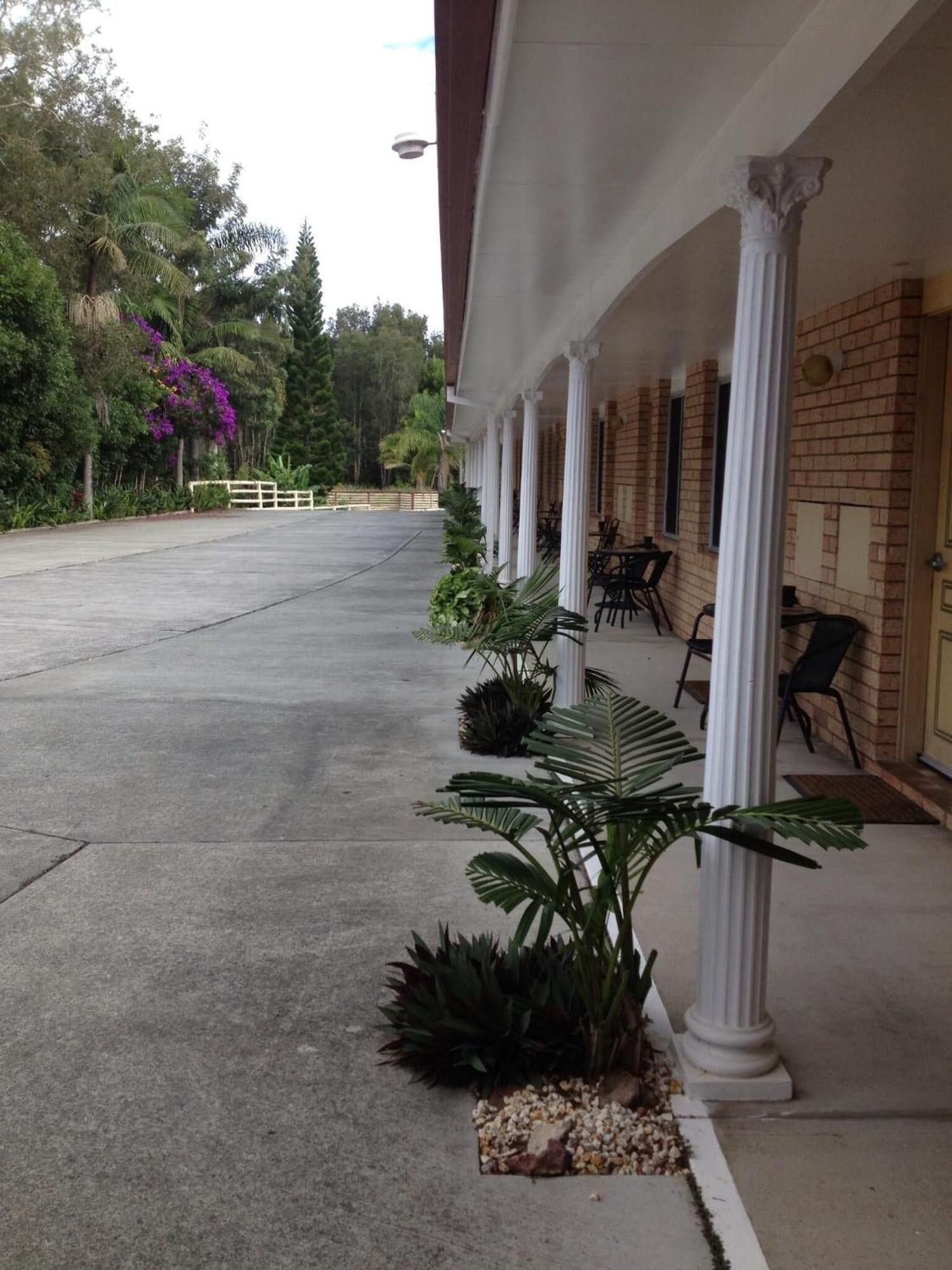 Vista Exterior Palms Oasis Motel