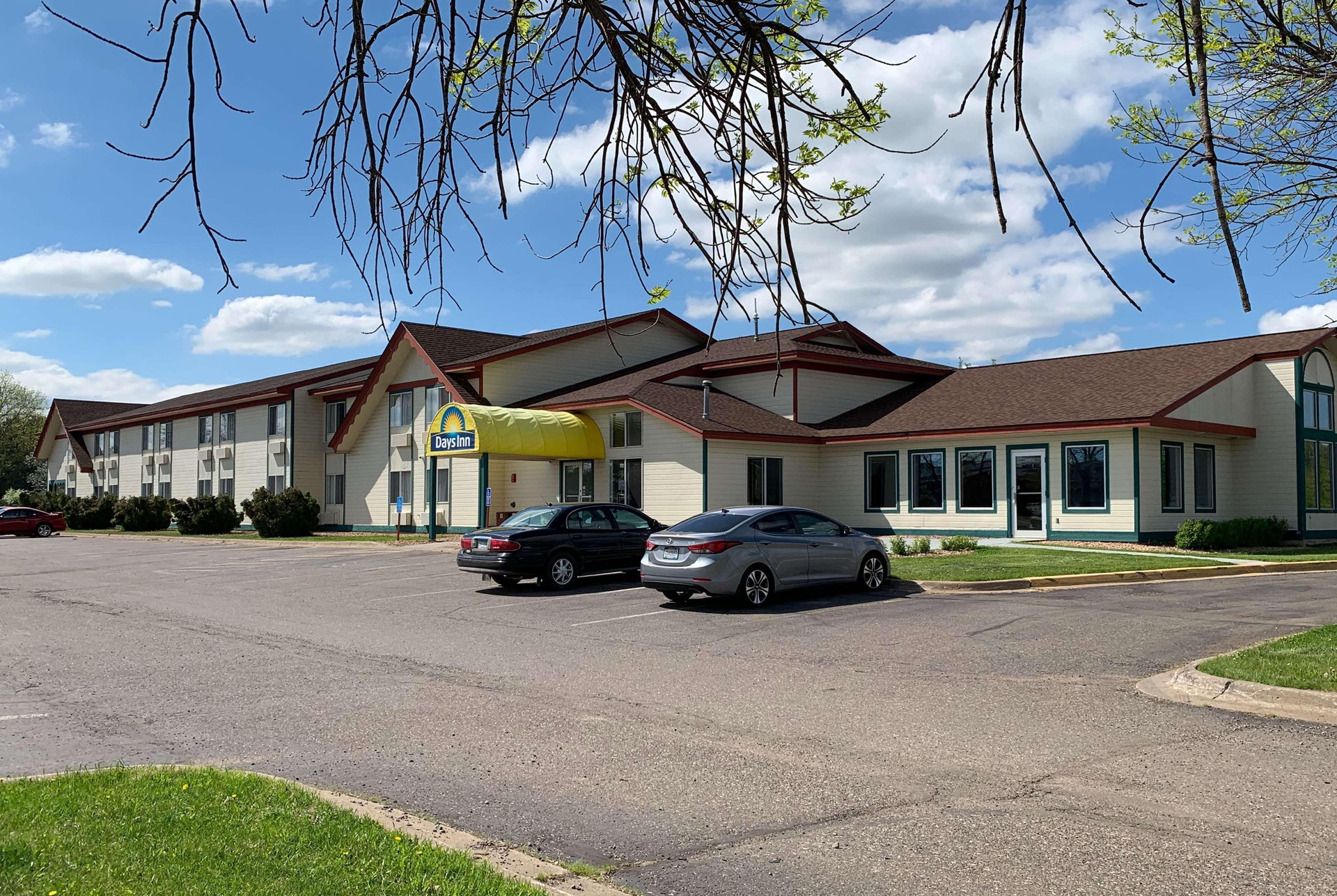 Vista Exterior Days Inn by Wyndham Hinckley